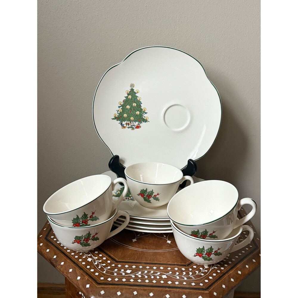 Vintage Knowles Luncheon/Snack Plate With Cup ‘Christmas Tree’ H-5006 - Set Of 5
